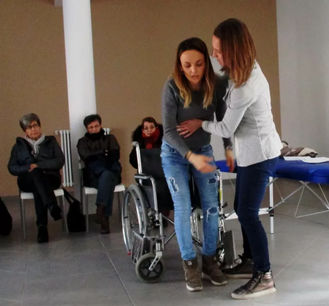 L'associazione ha organizzato con successo un corso sulle tecniche di assistenza a chi si muove con difficoltà