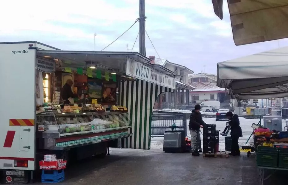 Da questa mattina la frazione  San Chiaffredo ha il suo mercato