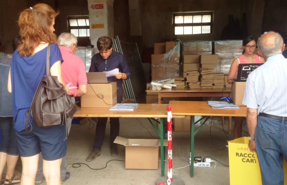 Da oggi a venerdì nell'area capannoni in corso Romita (dietro la sede della Croce Rossa) la consegna del kit raccolta rifiuti 