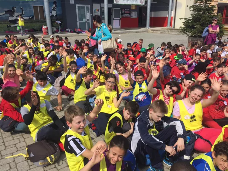 Nella cittadella dello sport oggi oltre seicento bambini delle scuole primarie di Busca e della valle Varaita