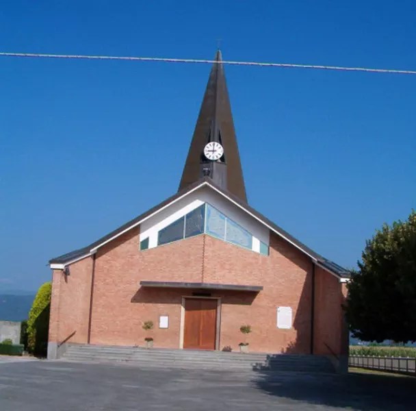 La chiesa di frazione San Vitale dedicata a san Magno