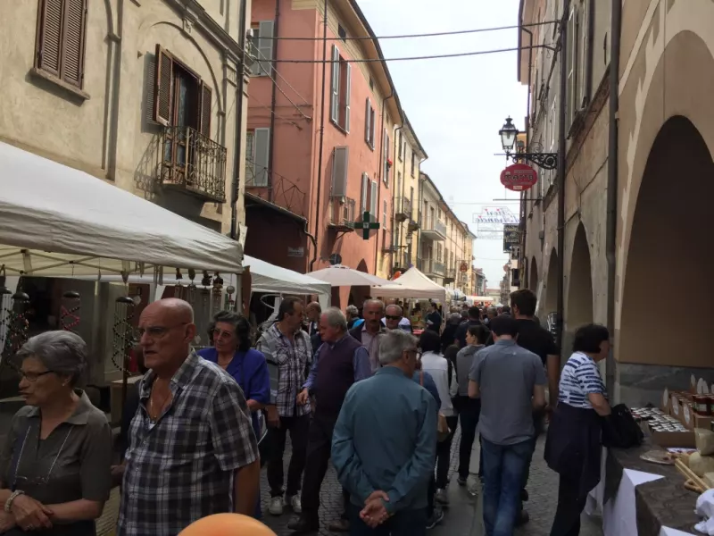 Bancarelle, punti ristoro e animazioni varie: una per domenica densa di opportunità