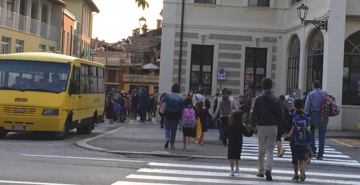 Dal 3 luglio al 4 agosto le iscrizioni a mensa scolastica e trasporto alunni. Maggiorazioni per i ritardatari