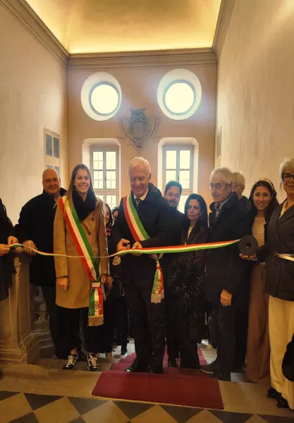 La Città di Busca, rappresentata dalla vice-sindaca Beatrice Aimar, è stata presente sabato scorso a Palazzo Salmatoris di Cherasco all’inaugurazione della grande esposizione dedicata a Emanuele Luzzati