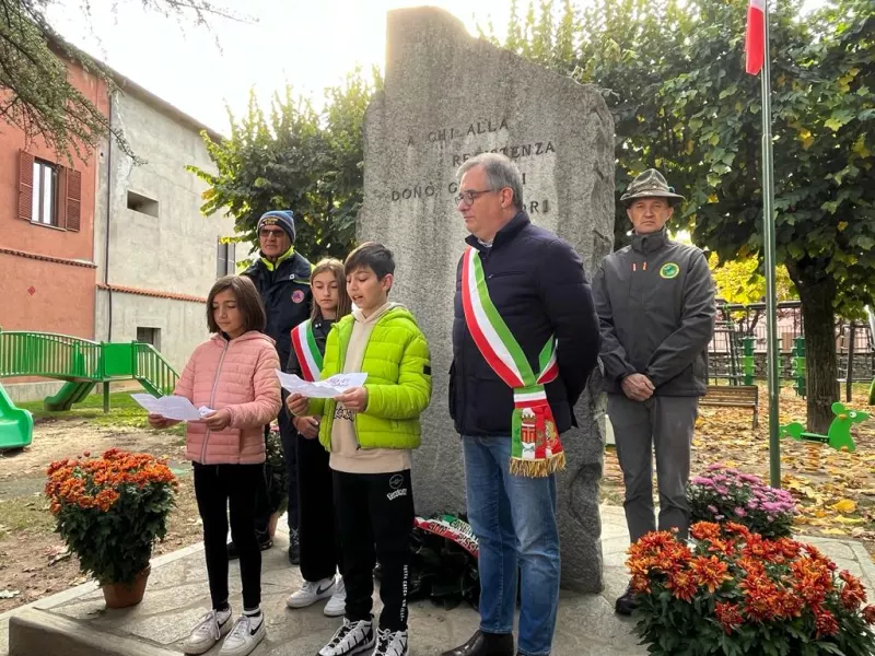 Il sindaco Marco Gallo con i ragazzi del CCR