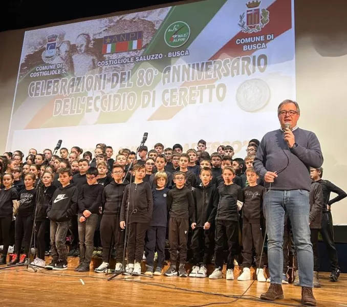 Ieri sera al cinema-teatro Lux  lo spettacolo “Ceretto 80 anni fa… adesso. Il saluto del sindaco Marco Gallo