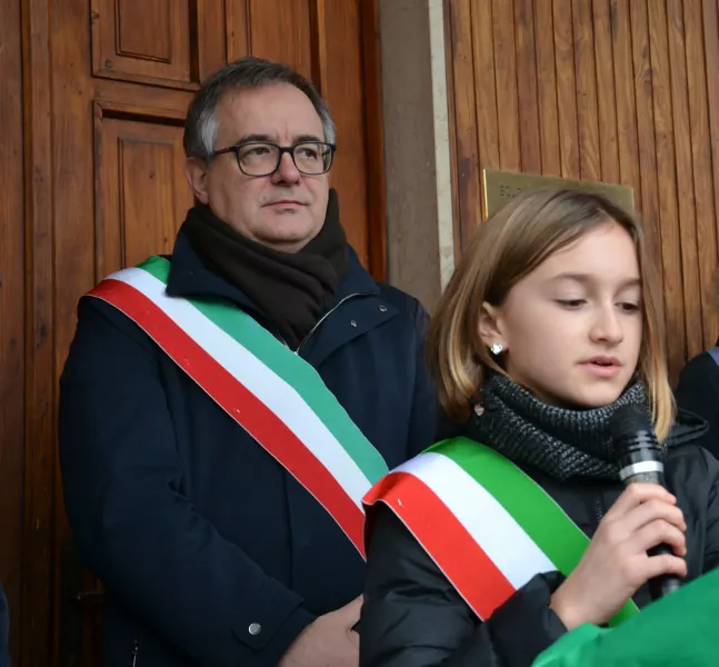 Il sindaco Marco Gallo e la sindaca junior Giulia Ferrara