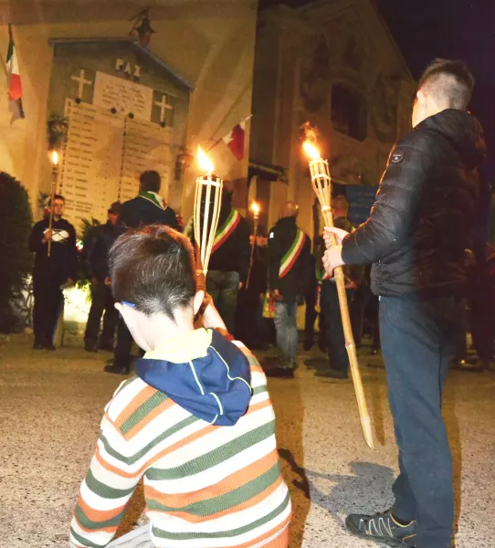 La cerimonia a Ceretto, dopo la marcia della Pace