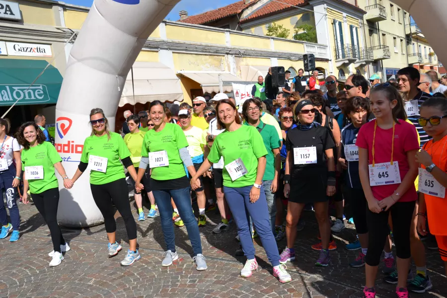 La terza Fitwalking Solidale Busca 2017 si è svolta domenica 17 settembre