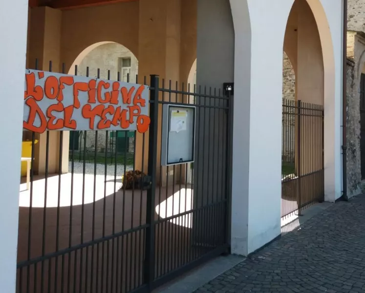 Spazio di incontro per giovani sotto l’ala di piazza Santa Maria 