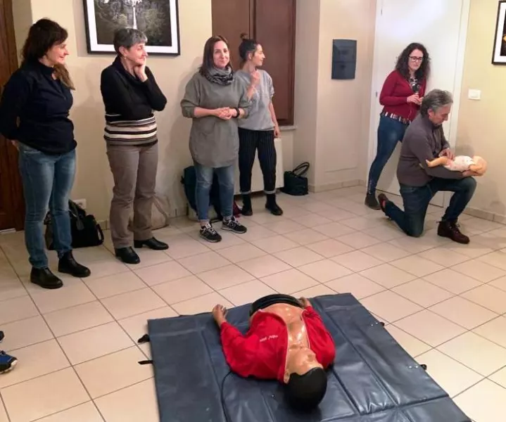 Un momento del corso Città cardioprotetta che ieri sera si è tenuto in Casa Francotto