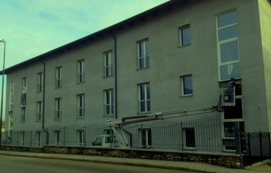 La nuova ala  vista dal lato viale Concordia 