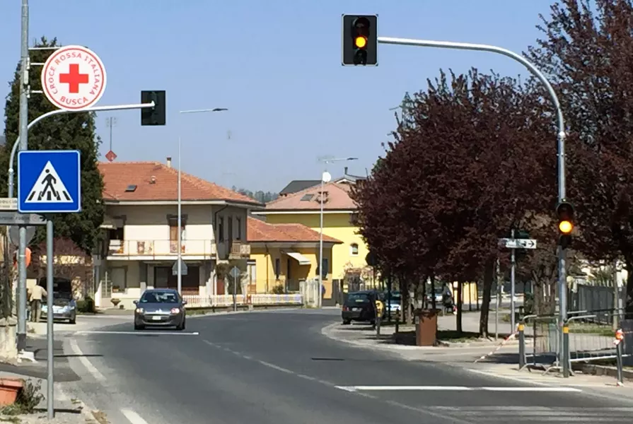 Entra in funzione oggi a mezzogiorno il semaforo in corso Romita 