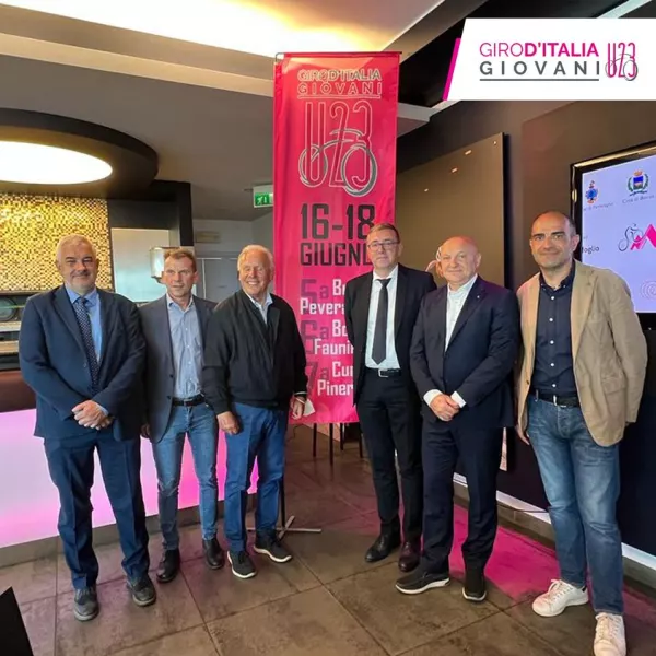 L'assessore Diego Bressi alla presentazione delle tappe piemontesi del Giro d'Italia Giovani U23