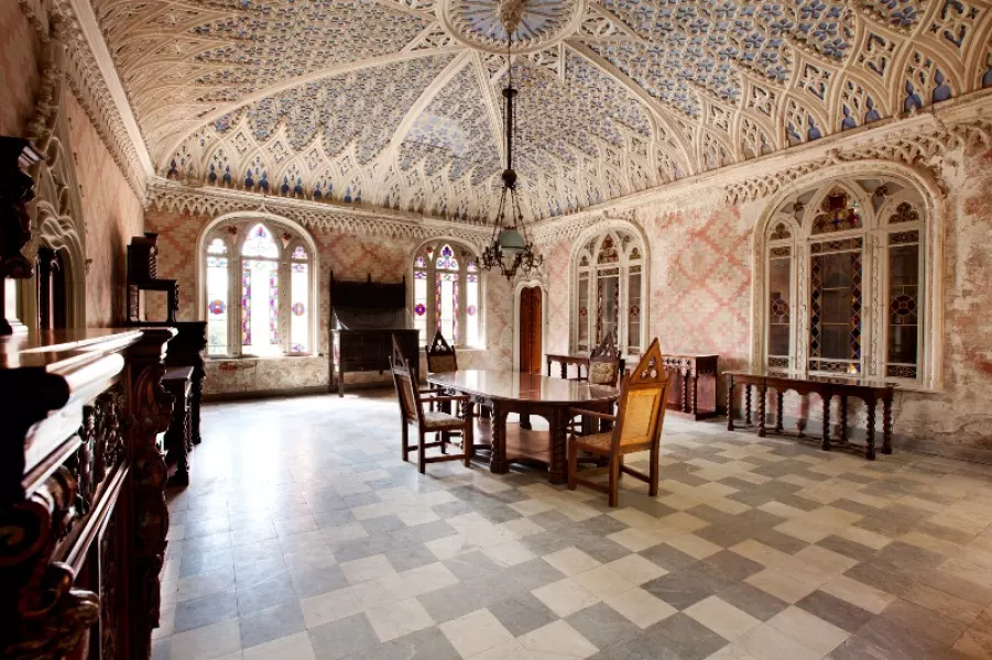 La sala da pranzo del castello del Roccolo