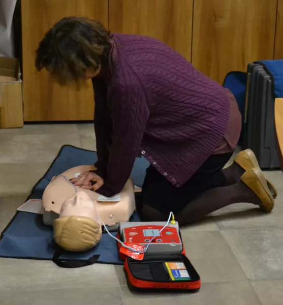 Sabato 26 maggio alle ore 14.30 nella sede della Cri Busca, in corso Romita 52, un nuovo corso per l'utilizzo del defibrillatore e sulle principali manovre salvavita