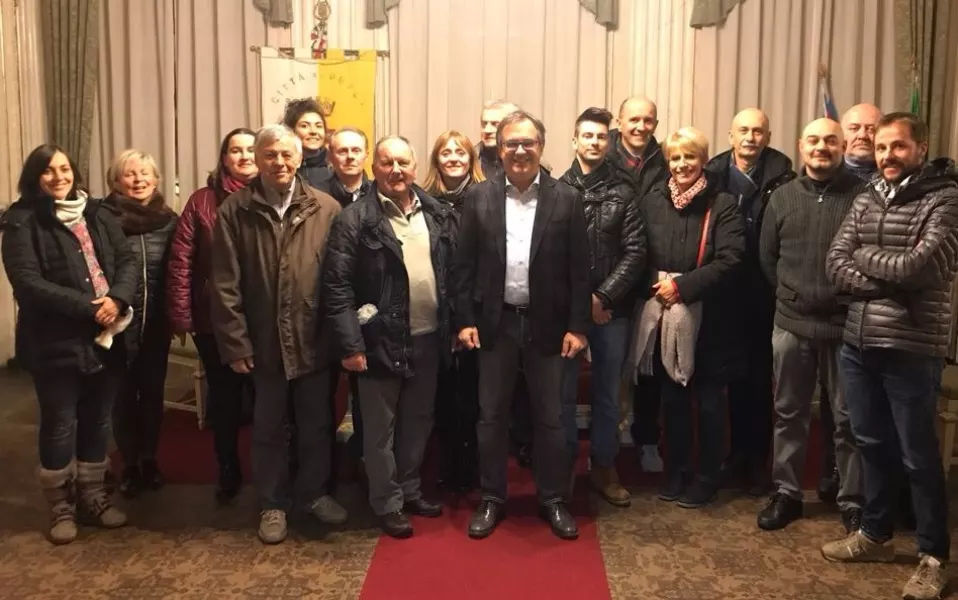 I componenti del nuovo direttivo della Busca Eventiricevuti in municipio dal sindaco, Marco Gallo, e dall’assessore alle Manifestazioni, Gian Franco Ferrero, presenti anche l'assessore Ezio Donadio  e i consiglieri Beatrice Sartore, Chiara Isoardi, Giuseppe Perucca, Paolo Comba