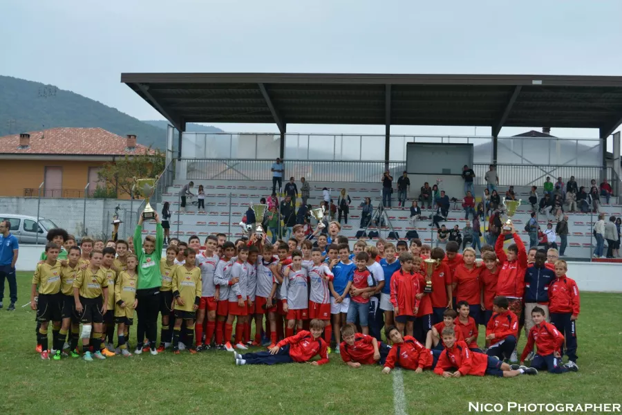 Tutti i giovanissimi calciatori partecipanti