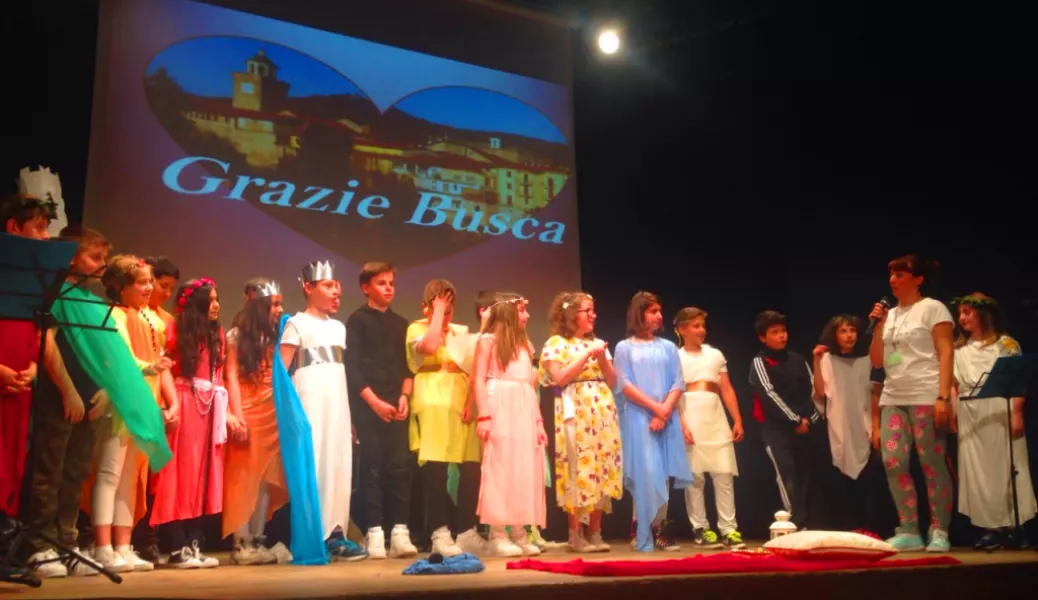 I bambini di Moglia sul Palco del Teatro Civico 