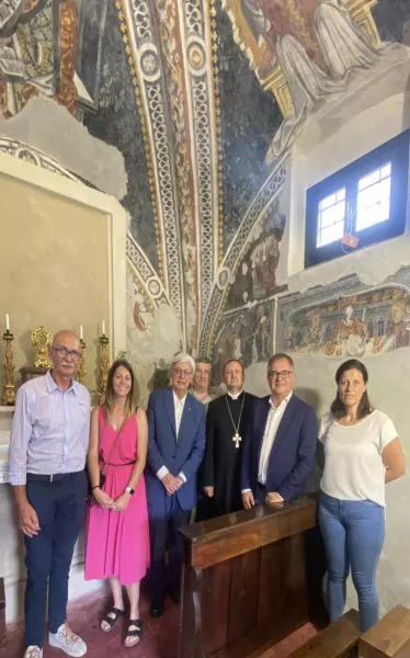 Alla cerimonia di inaugurazione dei restauri hanno preso parte il vescovo di Saluzzo, Cristiano Bodo, i funzionari dei Beni Culturali della diocesi e i responsabili del progetto della Soprintendenza, il parroco Roberto Bruna e la studiosa di storia locale e sacra Mirella Lovisolo. Presenti anche il sindaco Marco Gallo e gli assessori Beatrice Aimar, Ezio Donadio, e Lucia Rosso