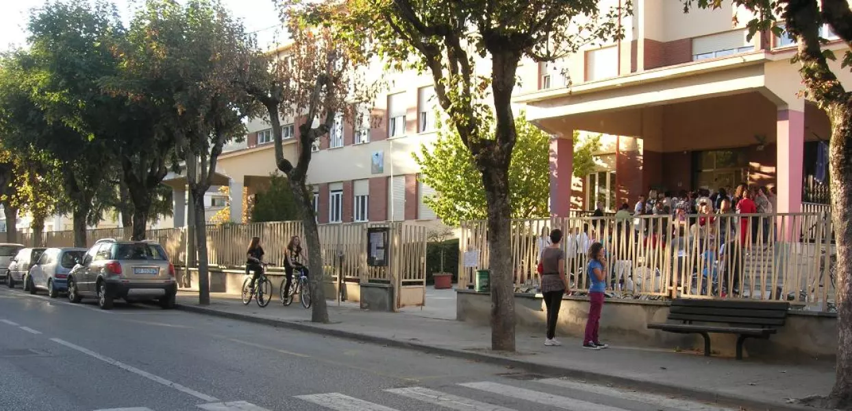 L’edificio delle scuole medie è stato oggetto di importanti lavori di adeguamento dal 2011 in poi