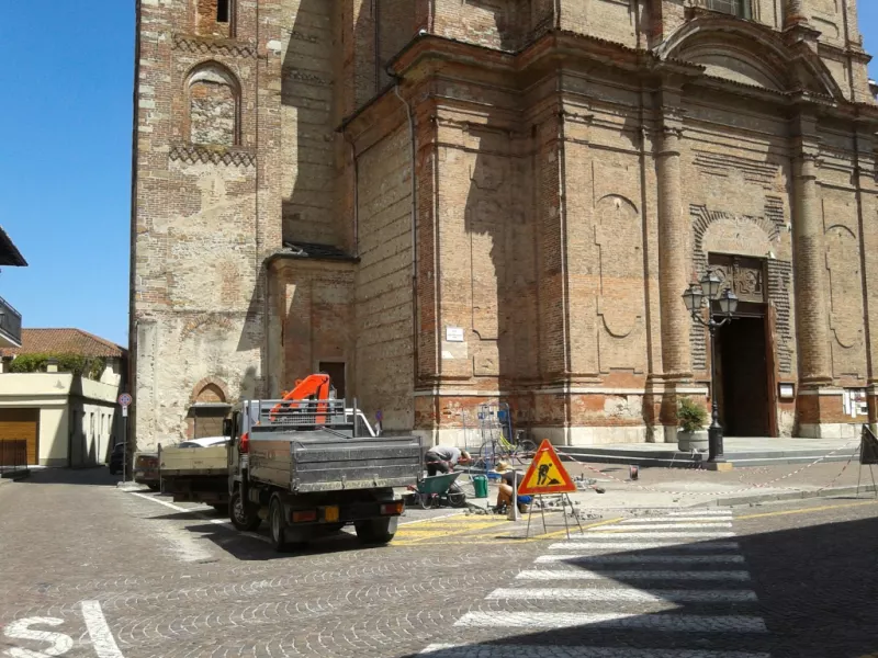 Lavori sul sagrato della chiesa parrocchiale