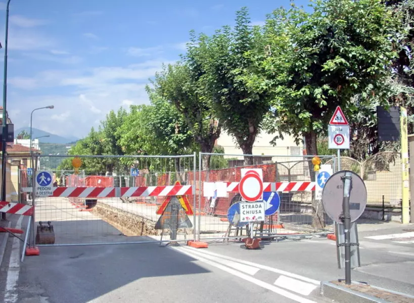 L'accesso in corso Giolitti da corso Romita è interrotto per lavori