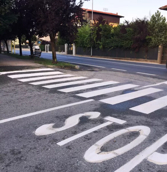 In corso il rifacimento della segnaletica orizzontale