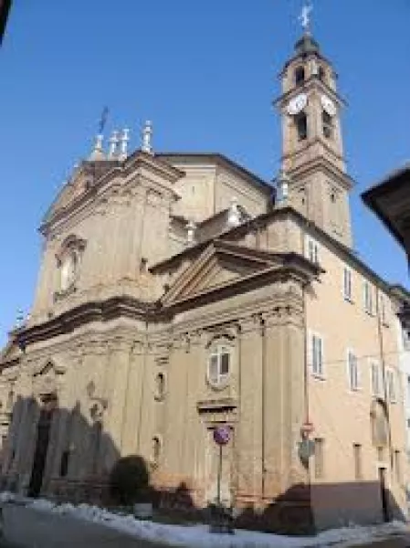 La chiesa Santissima Annunziata, detta la Bianca