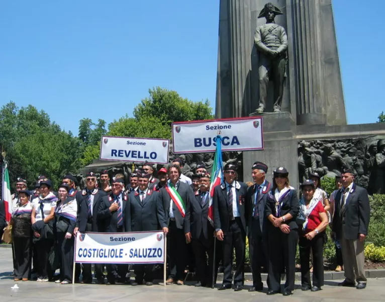 La delegazione buschese con l'assessore al Volontariato, Giuseppe Delfino