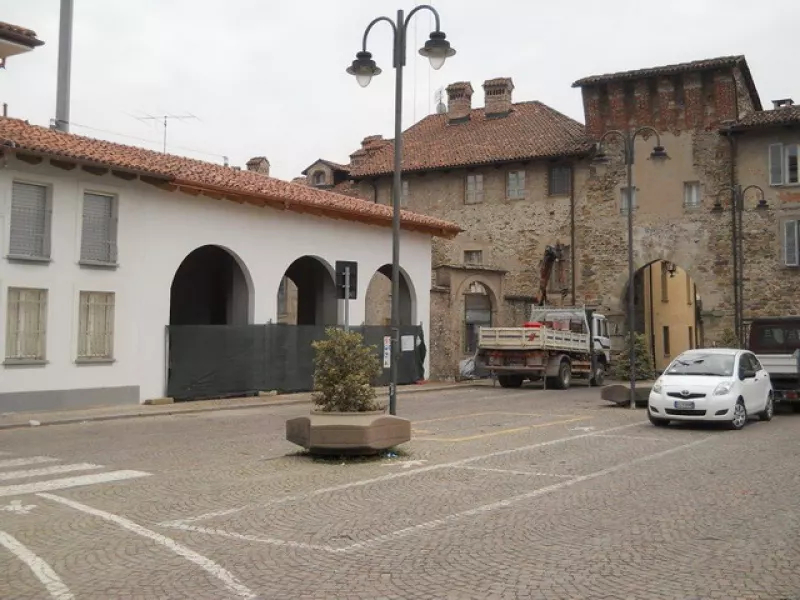 Si completa il recupero urbanistico di piazza Santa Maria