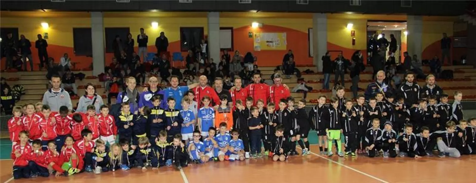 Tornei indoor di calcio a 5 riservati ai più piccoli al palazzetto nei giorni delle Feste: una tradizione dell'associazione Busca Calcio