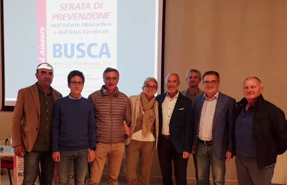 Da sinistra, i consiglieri comunali Diego Bressi e Jacopo Giamello, Francesco Villois dell'associazione Amici dell'ospedale di Savigliano,  i relatori Roberta Bongioanni e Baldassarre Doronzo, primari di Neurologia e di Cardiologia dell'ospedale di Savigliano, il consigliere Giuseppe Perucca, il sindaco Marco Gallo, l'assessore Gian Franco Ferrero