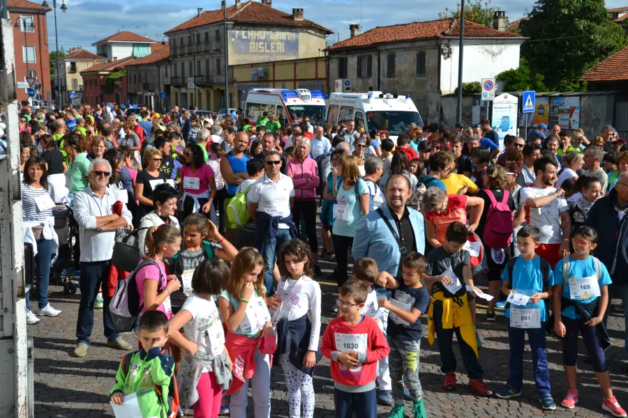 Una delle precedenti edizioni. Quest'anno la partenza sarà da piazza Santa Maria  e l’arrivo in piazza Fratelli Mariano