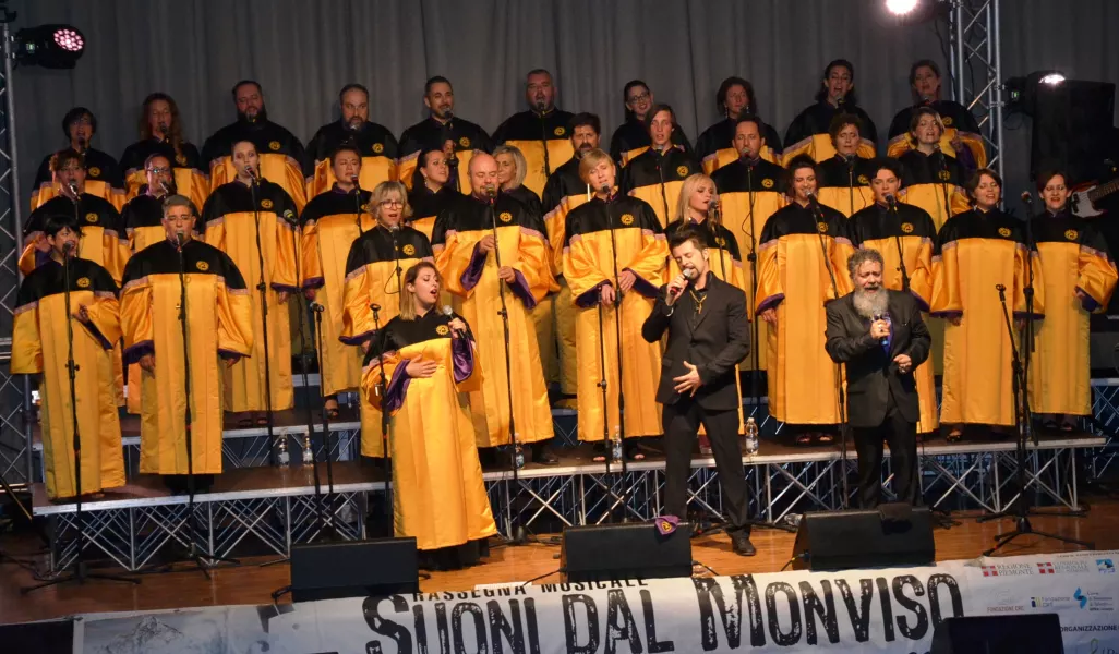 Il Sunshine Gospel Choir sabato scorso a Busca