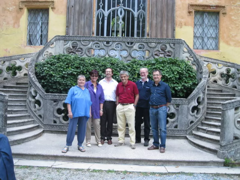 Con Sergio Chiamparino, al centro, Ines Cavalcanti della Chambro d'oc, Elma Schena, Fabrizio Pellegrino, presidente di Marcovaldo, Valter Giuliano e il vice-sindaco e assessore alla Cultura, Marco Gallo 