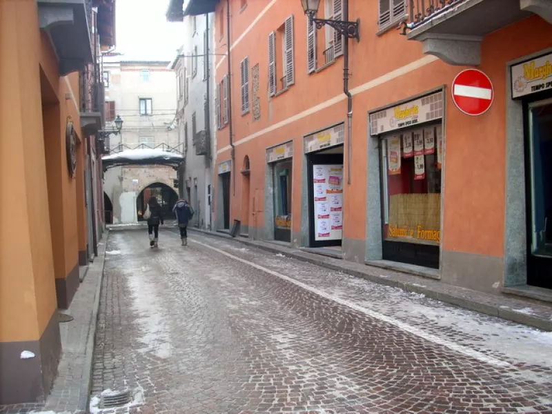  Vie del centro liberate dalla neve: una coltre di circa sessanta centimetri caduta da sabato scorso a ieri