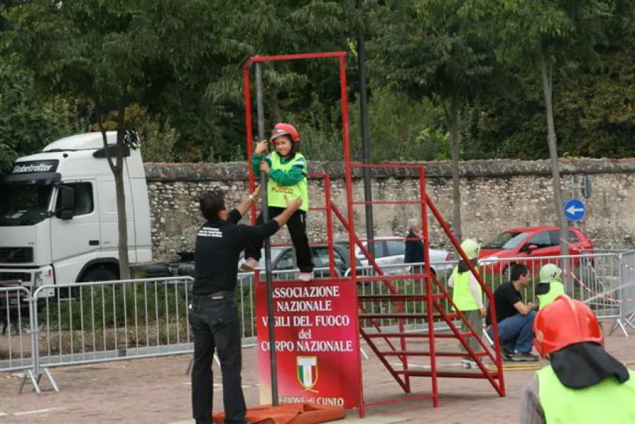 I bambini hanno giocato a ... Pompieropoli