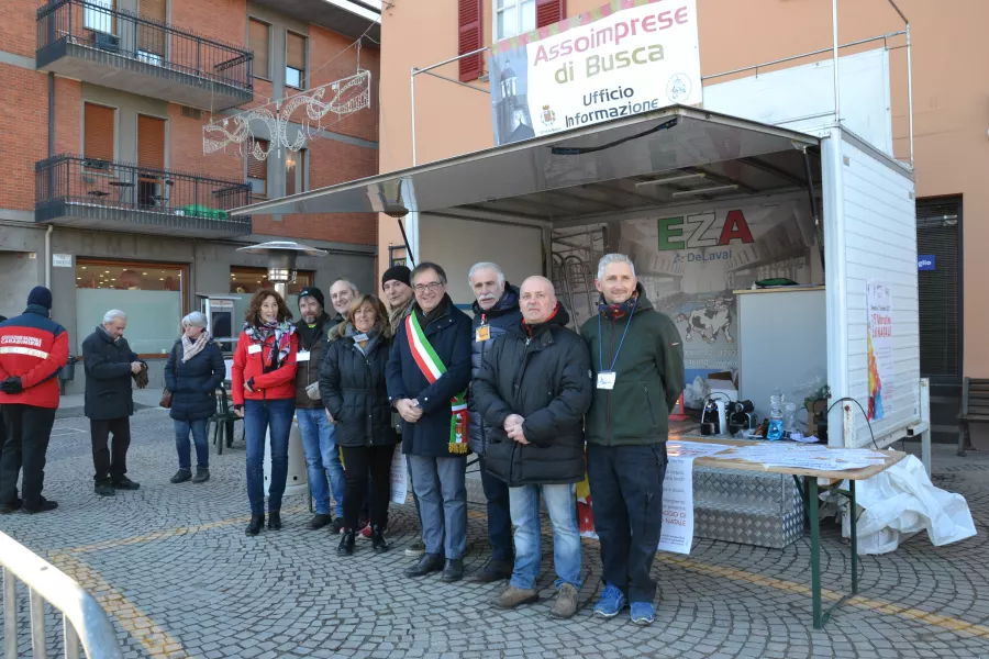 Il gruppo degli organizzatori di Assoimprese 