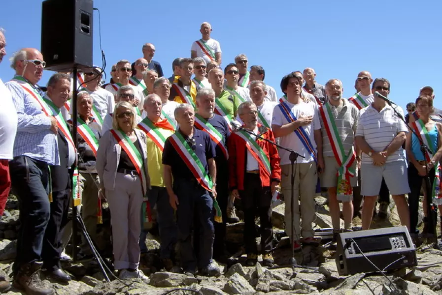 Sul Monviso onore anche l'Unità d'Italia