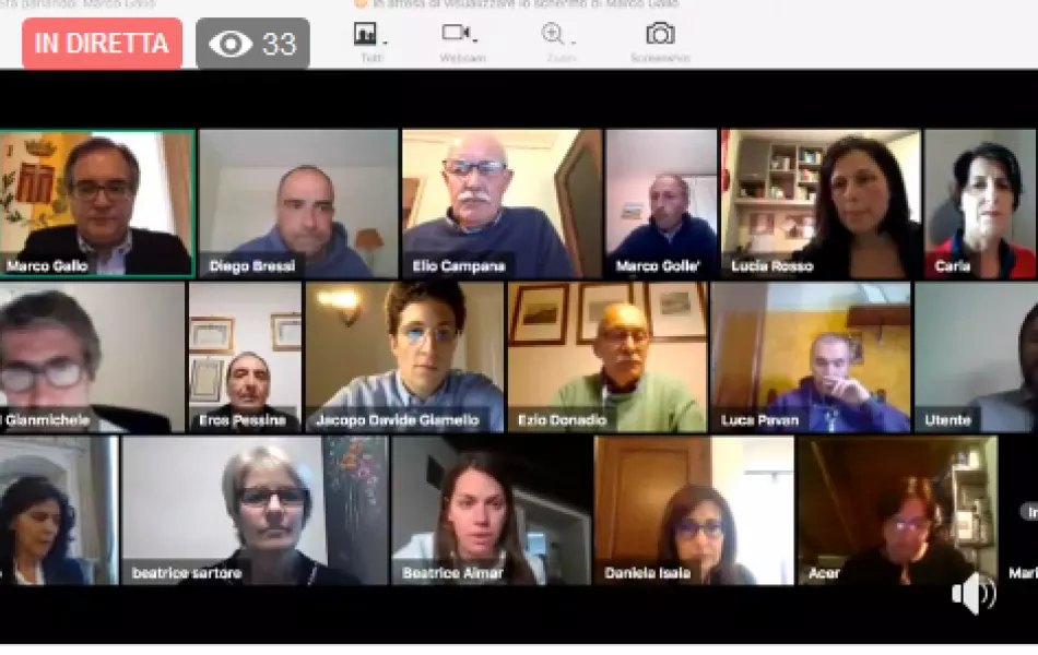 Il Consiglio comunale riunito in videoconferenza 