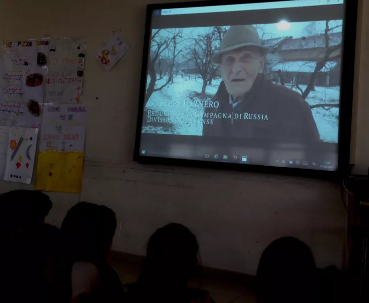 Il video-racconto è stato presentato negli ultimi giorni dell’anno scolastico   in anteprima ai bambini che avevano partecipato alle riprese e sarà proiettato in una serata di prossima programmazione al Teatro Civico