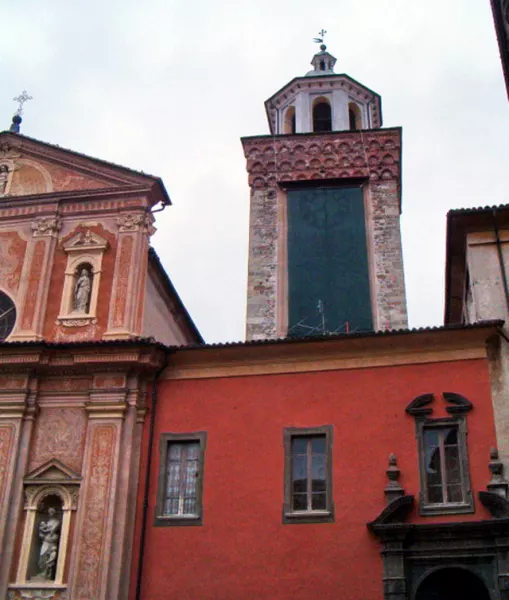 La Torre Rossa restaurata: il drappo che nasconde il dipinto sarÃ  calato domani sera