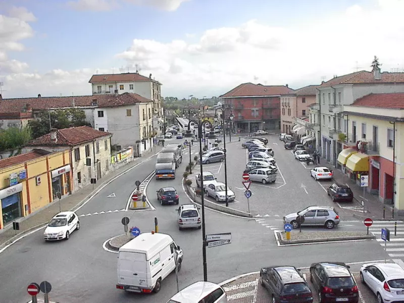 L'area interessata dal recupero di trova di fronte a piazza Savoia, sulla sinistra nella fotografia