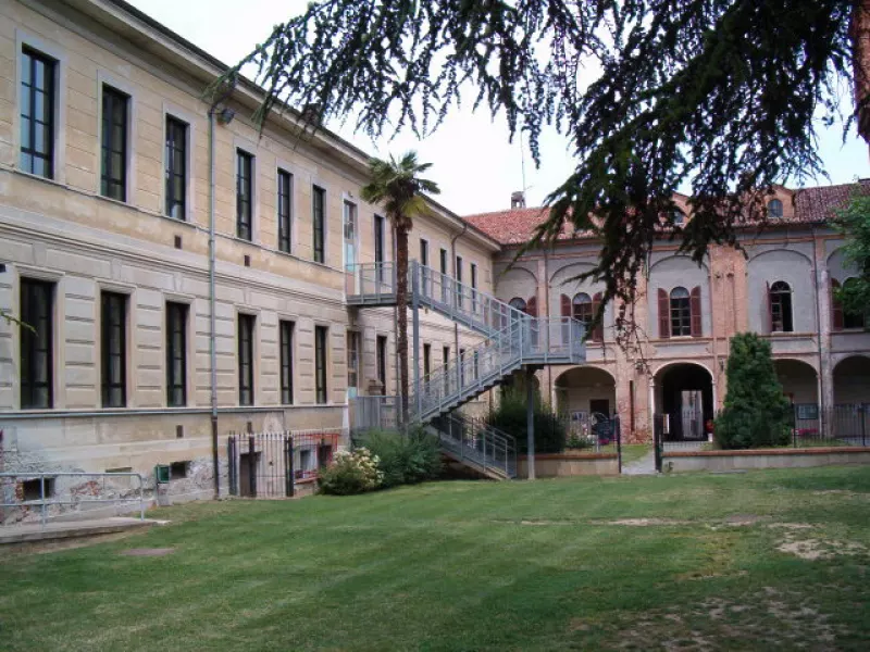 La biblioteca civica: dal piano terra di Palazzo San Martino sarÃ  ampliata verso l'ala delle vecchie scuole elementari