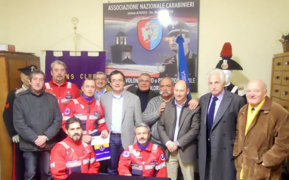 L'incontro fra i direttivi delle due associazioni buschesi Lions  Club Busca e Valli e Il Tricolore, nucleo dell'Associazione  Carabinieri