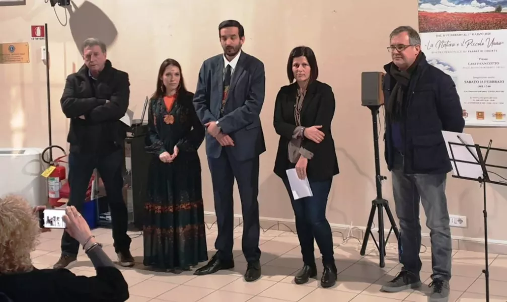 L’inaugurazione della mostra personale di Fabrizio Oberti dal titolo “La natura e il piccolo uomo”