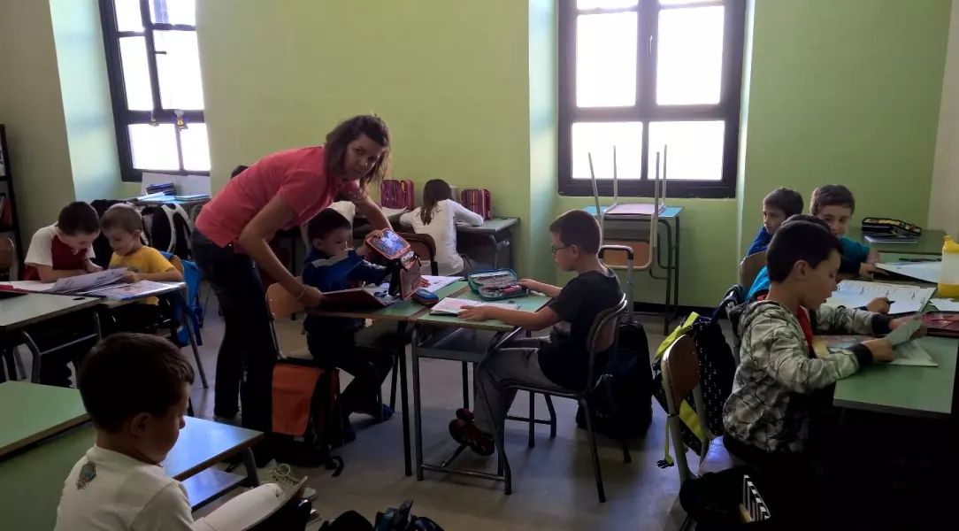 Il doposcuola offerto dall'associazione Insieme a Voi nei nuovi locali in via Michelis, messi a disposizione dal Comune