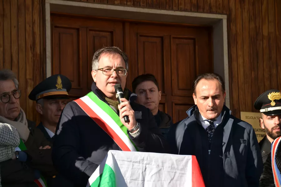 I sindaci di Busca, Marco Gallo, e Costigliole Saluzzo, Livio Allisiardi,  con il presidente della Regione Piemonte, Alberto Cirio,  domenica scorsa a Ceretto