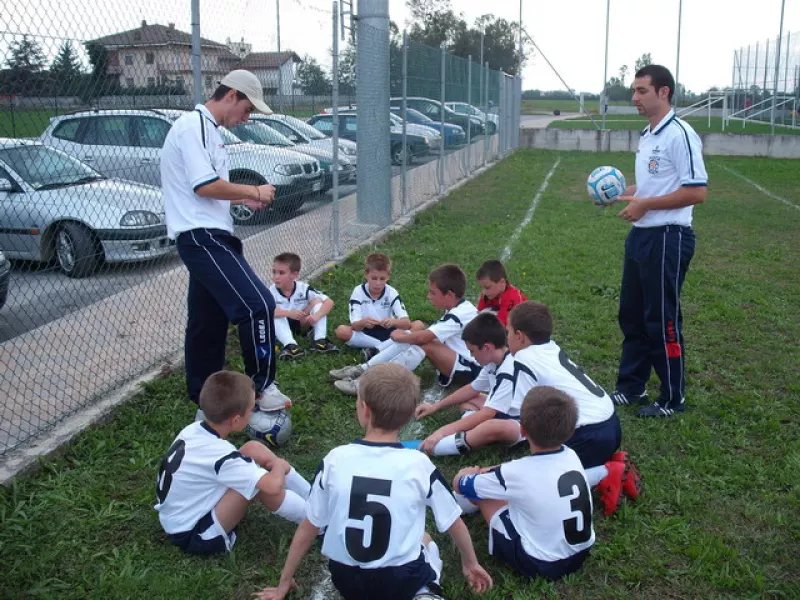 L'associazione sportiva di calcio Ardor Busca ha dato vita ad una sezione di scuola calcio